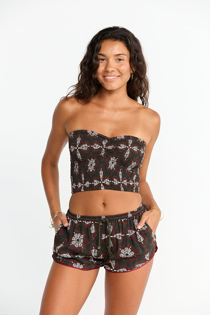 Benoa Moana Shorts in Kaleido