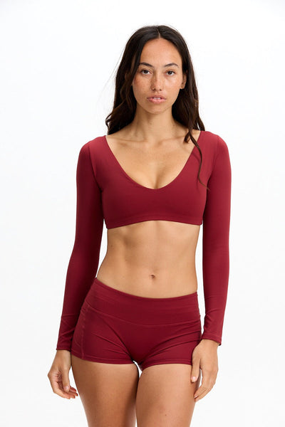 Benoa Active Low Rise Short in Cherry