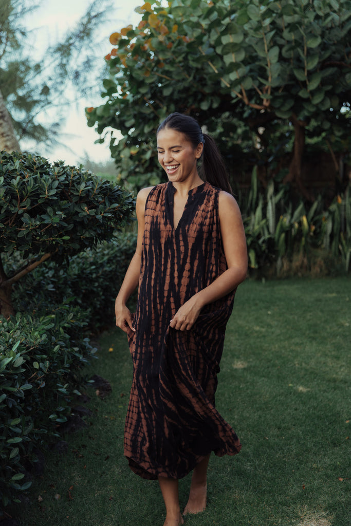 Pon Pon Quick Trip Maxi Dress in Opihi Tie Dye
