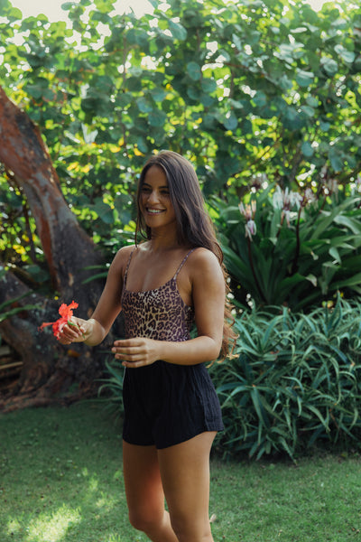 Pon Pon Day Off Shorts in Opihi